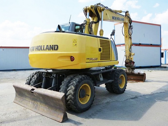 Аренда экскаватора в Киеве(модель New Holland MH Plus B)
