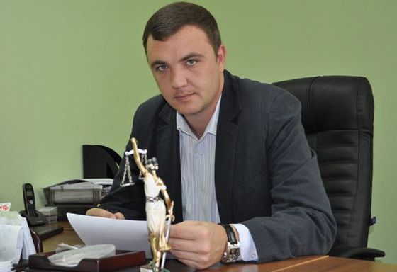 профессиональный адвокат Тищенко Роман Петрович