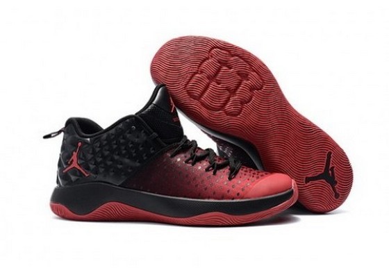 Баскетбольные кроссовки Jordan Extra.Fly