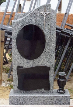 памятник из гранита