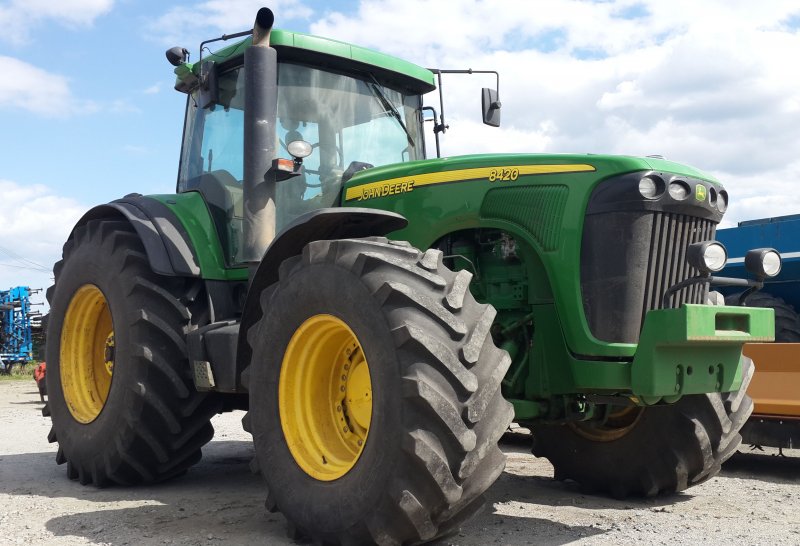 трактор John Deere купить